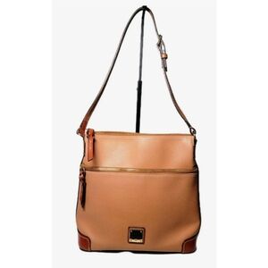 Dooney & Bourke Pebble Leather Purse Shoulder Bag Desert Tan Zip Pocket Designer